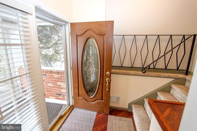 132 WORRAL DR, Newark, DE 19711