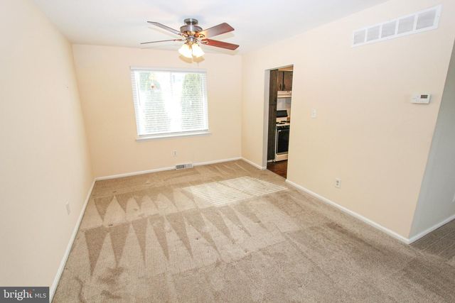 132 WORRAL DR, Newark, DE 19711