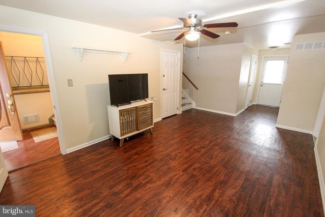 132 WORRAL DR, Newark, DE 19711