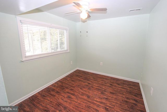 132 WORRAL DR, Newark, DE 19711