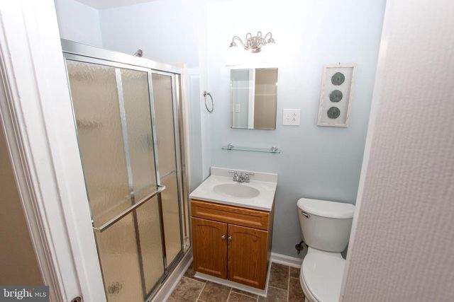 132 WORRAL DR, Newark, DE 19711