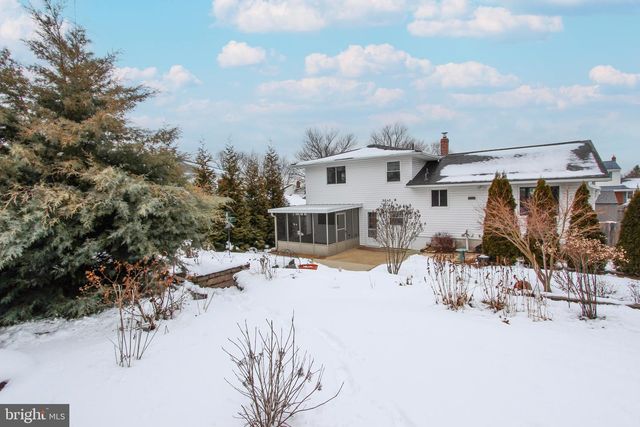 132 WORRAL DR, Newark, DE 19711