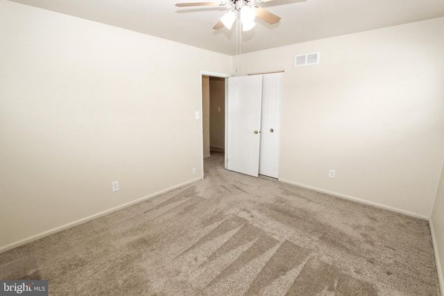 132 WORRAL DR, Newark, DE 19711