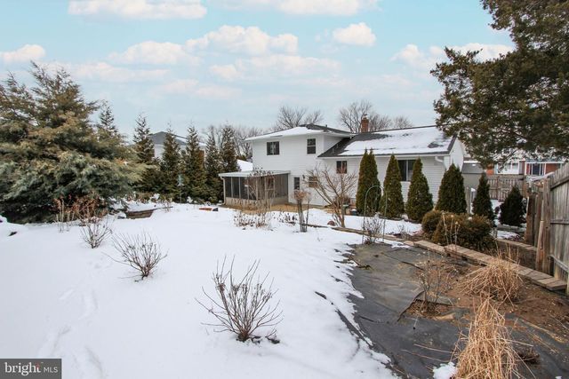 132 WORRAL DR, Newark, DE 19711