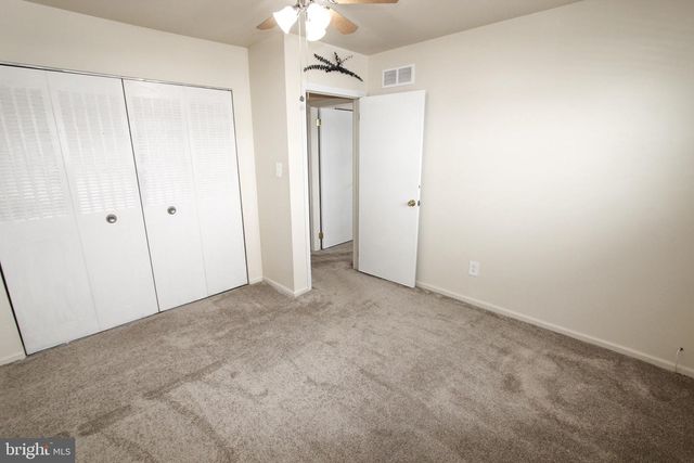 132 WORRAL DR, Newark, DE 19711