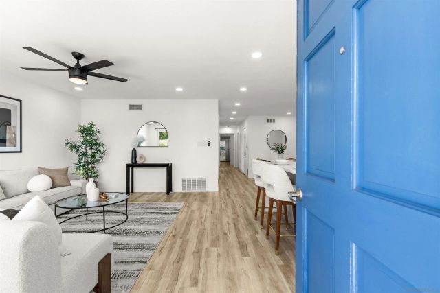 3825 Tiara St, San Diego, CA 92111