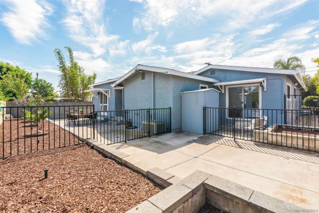 3825 Tiara St, San Diego, CA 92111