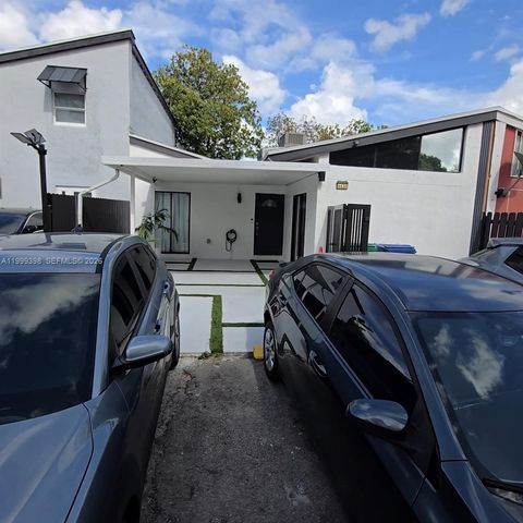 4430 NW 185th St, Miami Gardens, FL 33055