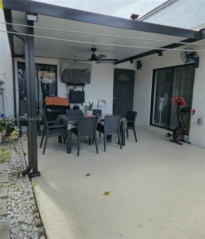 4430 NW 185th St, Miami Gardens, FL 33055