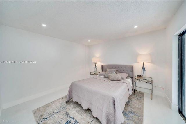 4430 NW 185th St, Miami Gardens, FL 33055