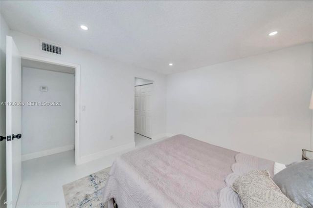 4430 NW 185th St, Miami Gardens, FL 33055