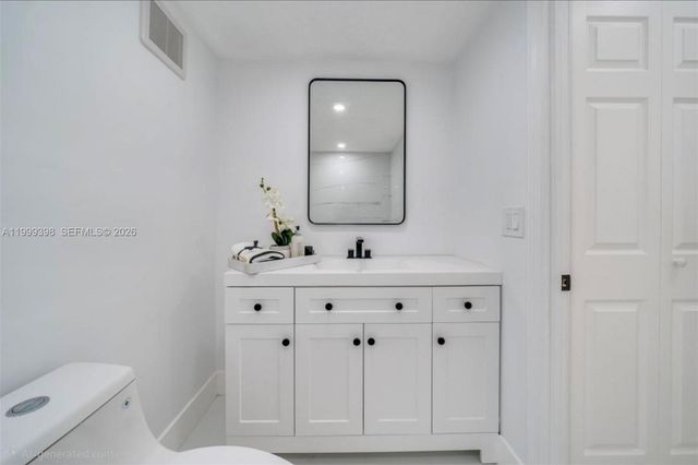 4430 NW 185th St, Miami Gardens, FL 33055