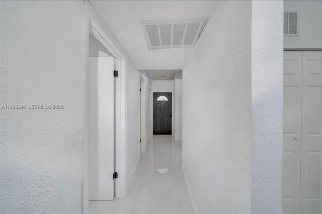 4430 NW 185th St, Miami Gardens, FL 33055