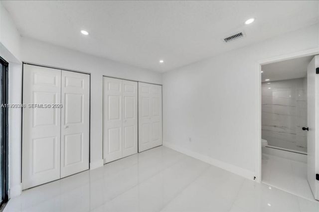 4430 NW 185th St, Miami Gardens, FL 33055