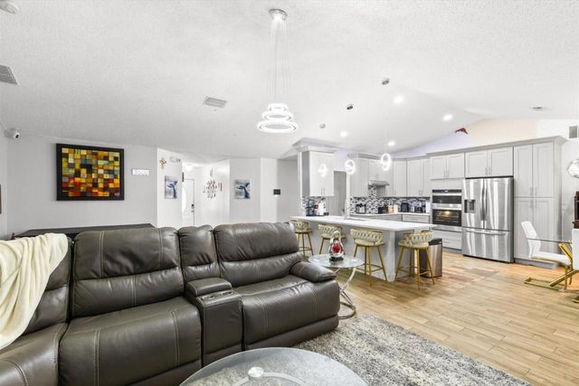 1762 SE Aires Lane, Port St. Lucie, Port St Lucie, FL 34984