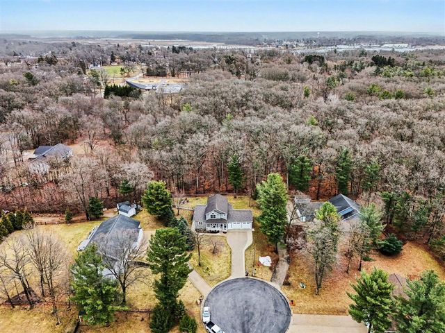 5218 Jackson Court, Montague, MI 49437