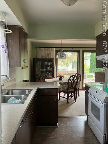 35754 Schmid Drive, New Baltimore, MI 48047