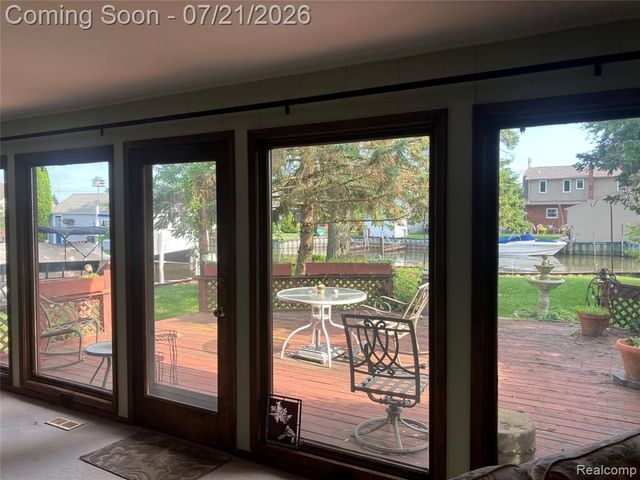 35754 Schmid Drive, New Baltimore, MI 48047