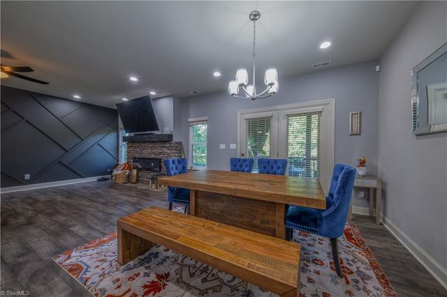 405 Spring Lake Farm Circle, Winston-salem, NC 27101
