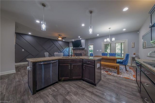 405 Spring Lake Farm Circle, Winston-salem, NC 27101