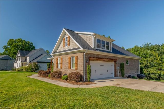 405 Spring Lake Farm Circle, Winston-salem, NC 27101