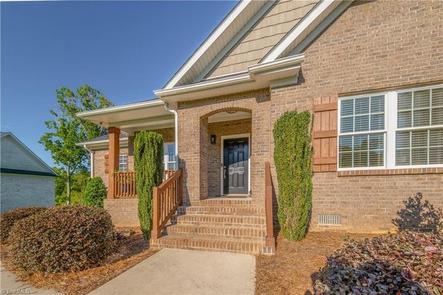 405 Spring Lake Farm Circle, Winston-salem, NC 27101