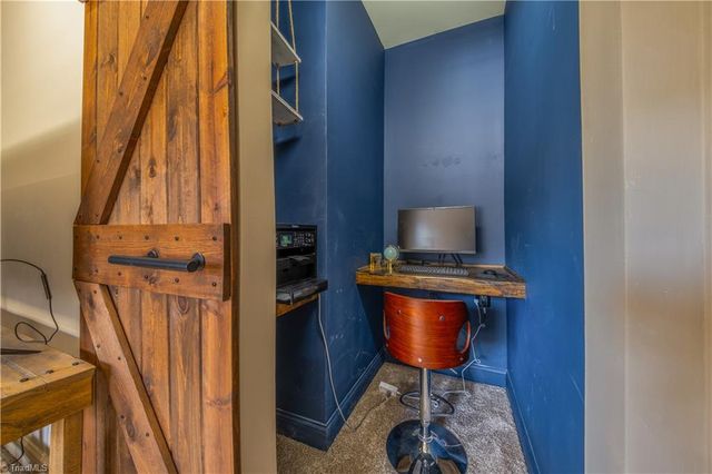 405 Spring Lake Farm Circle, Winston-salem, NC 27101