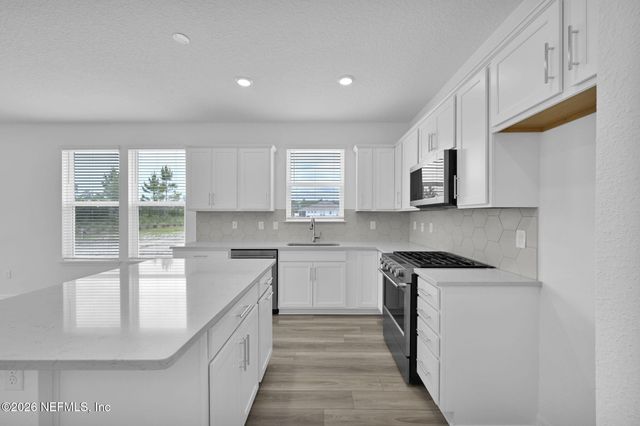 320 ECLIPTIC Loop, Yulee, FL 32097