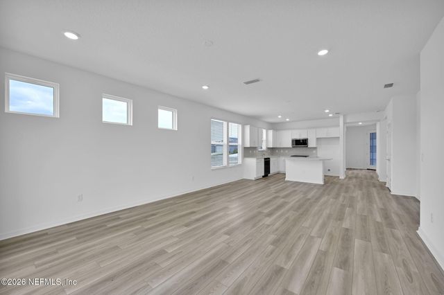 320 ECLIPTIC Loop, Yulee, FL 32097