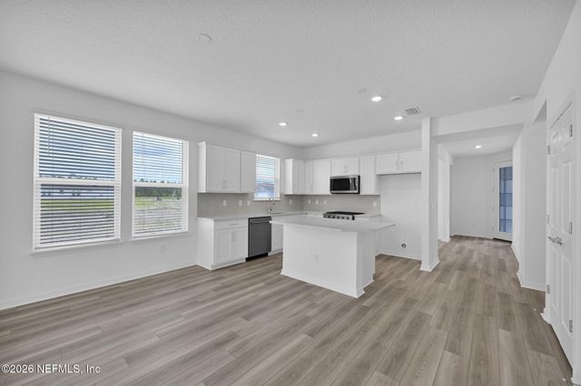 320 ECLIPTIC Loop, Yulee, FL 32097