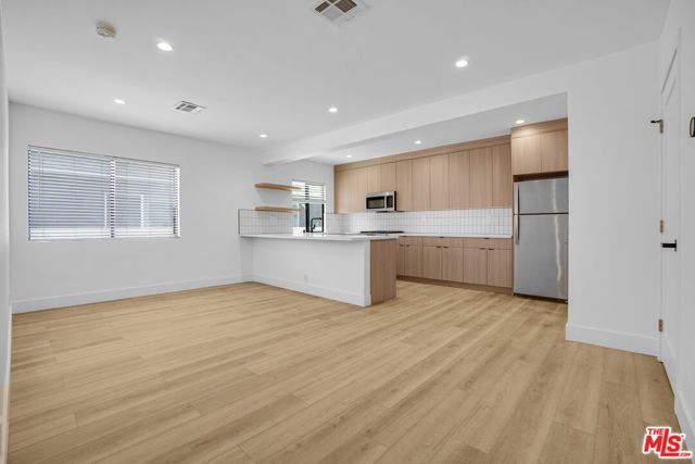 12527 Cranbrook Avenue, Hawthorne, CA 90250