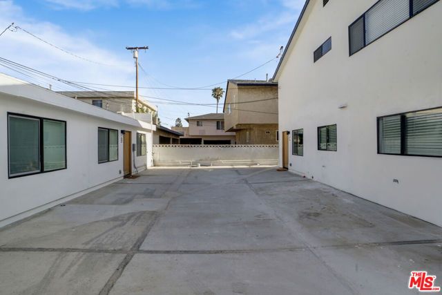12527 Cranbrook Avenue, Hawthorne, CA 90250