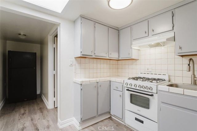 6609 Camellia, North Hollywood, CA 91606