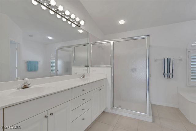 1450 Vintage LN, Naples, FL 34104