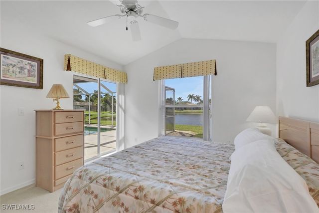 1450 Vintage LN, Naples, FL 34104