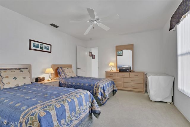 1450 Vintage LN, Naples, FL 34104