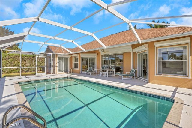 1450 Vintage LN, Naples, FL 34104