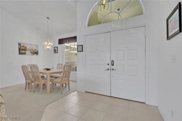 1450 Vintage LN, Naples, FL 34104