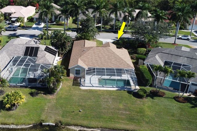 1450 Vintage LN, Naples, FL 34104