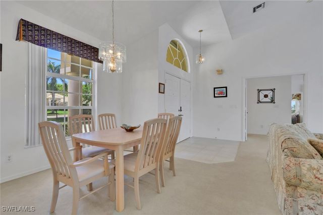 1450 Vintage LN, Naples, FL 34104