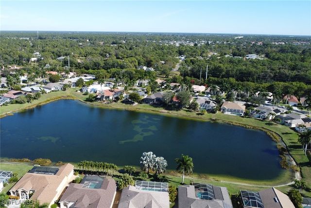 1450 Vintage LN, Naples, FL 34104