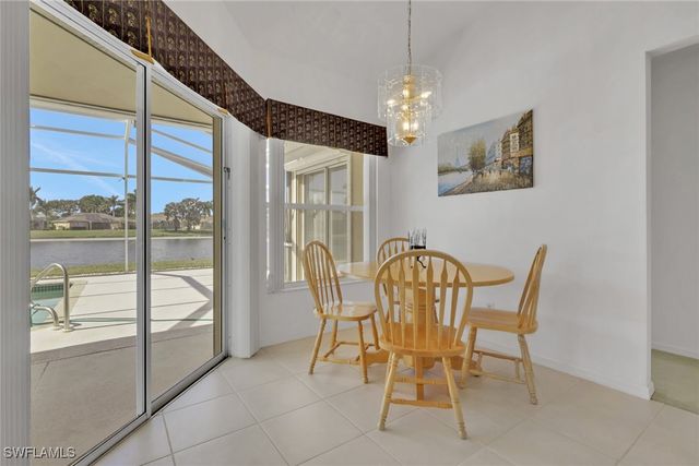 1450 Vintage LN, Naples, FL 34104