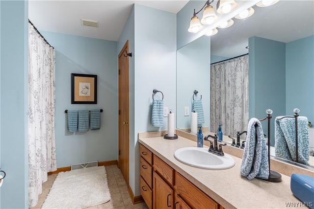 27 Eagle, Lancaster, NY 14043