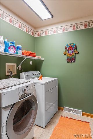 27 Eagle, Lancaster, NY 14043