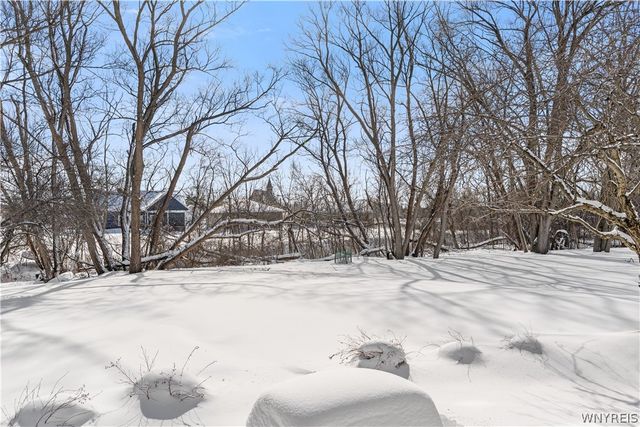 27 Eagle, Lancaster, NY 14043