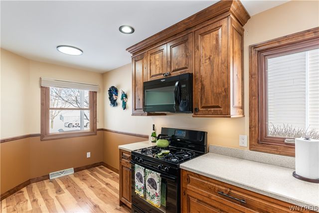 27 Eagle, Lancaster, NY 14043