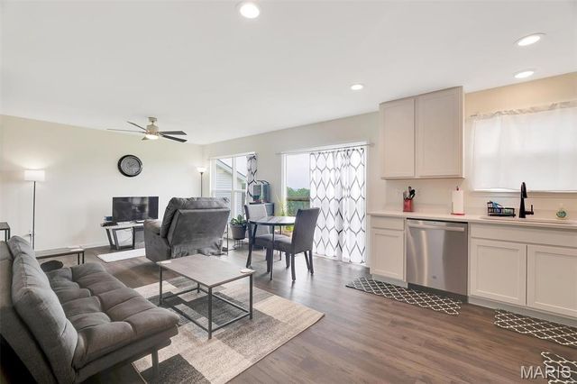 1001 Black Bear Drive, House Springs, MO 63051