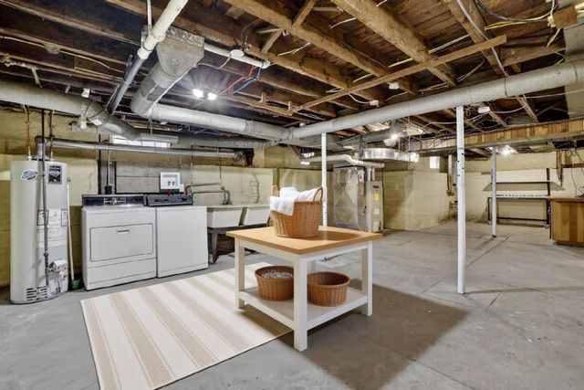 2133 S Burdick Street, Kalamazoo, MI 49001