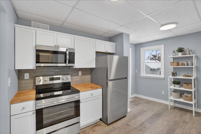 2133 S Burdick Street, Kalamazoo, MI 49001