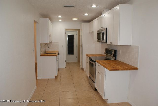 7445 Crestwood Drive, Weeki Wachee, FL 34613
